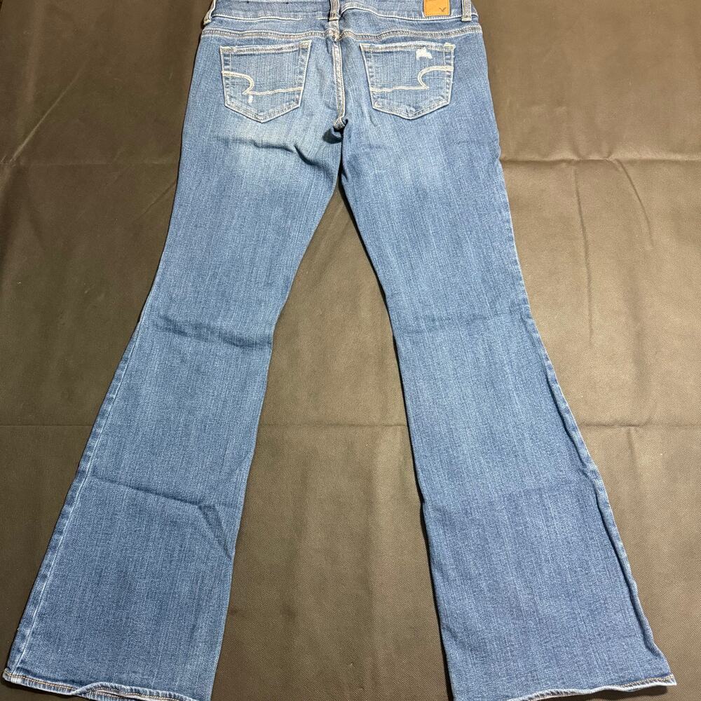 American Eagle Jeans Artist size 8 distressed - Picture 4 of 4